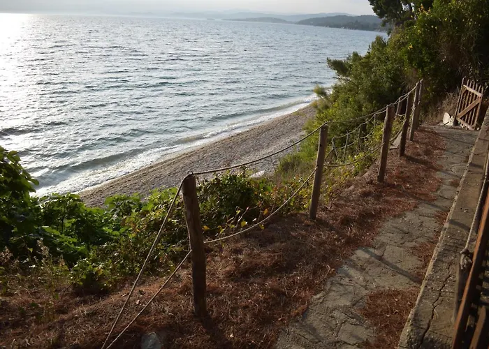Mathesi Sea Front Апартаменты