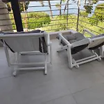 Mathesi Sea Front Appartement