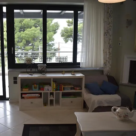 Mathesi Sea Front Apartmán *