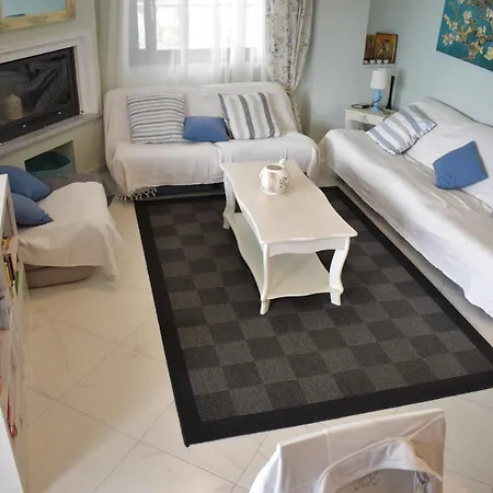 Appartement Mathesi Beachfront In *