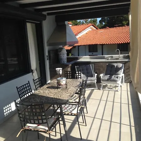 Mathesi Sea Front * Elia Nikitis